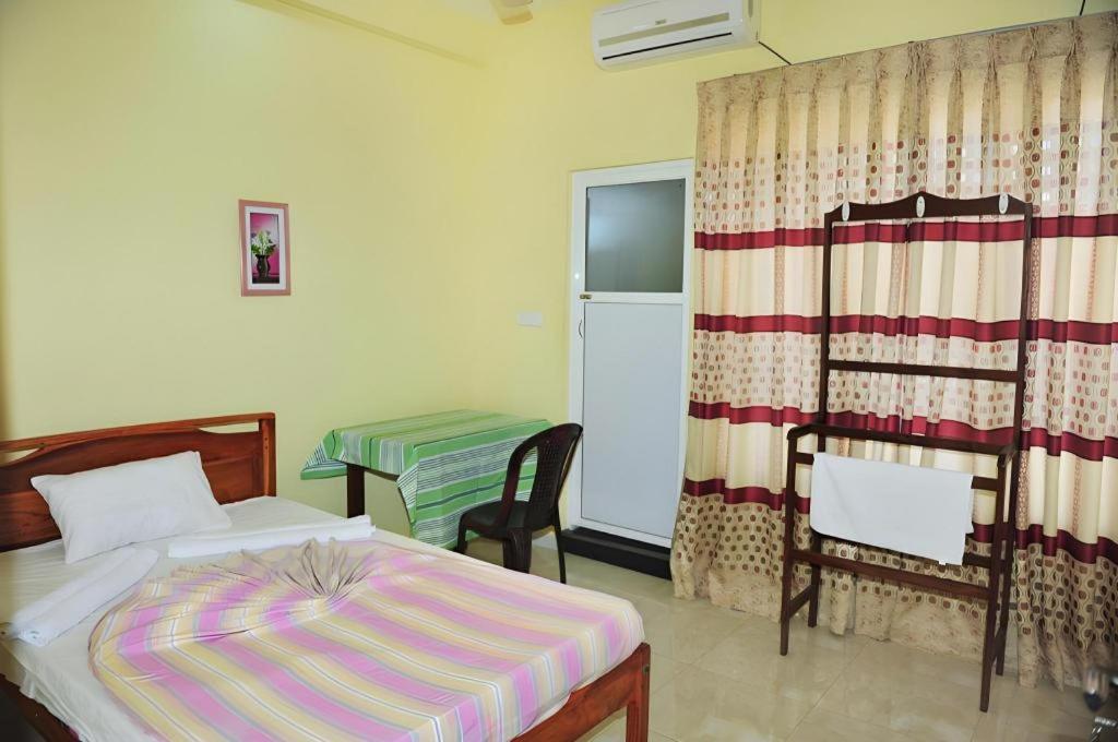 Hotel Glee Trincomalee Kültér fotó