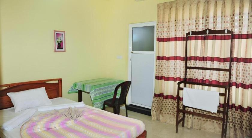 Hotel Glee Trincomalee Kültér fotó
