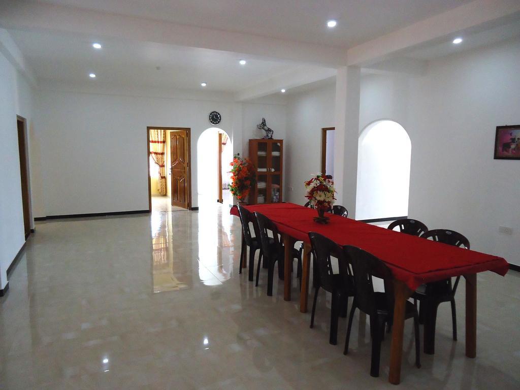 Hotel Glee Trincomalee Kültér fotó