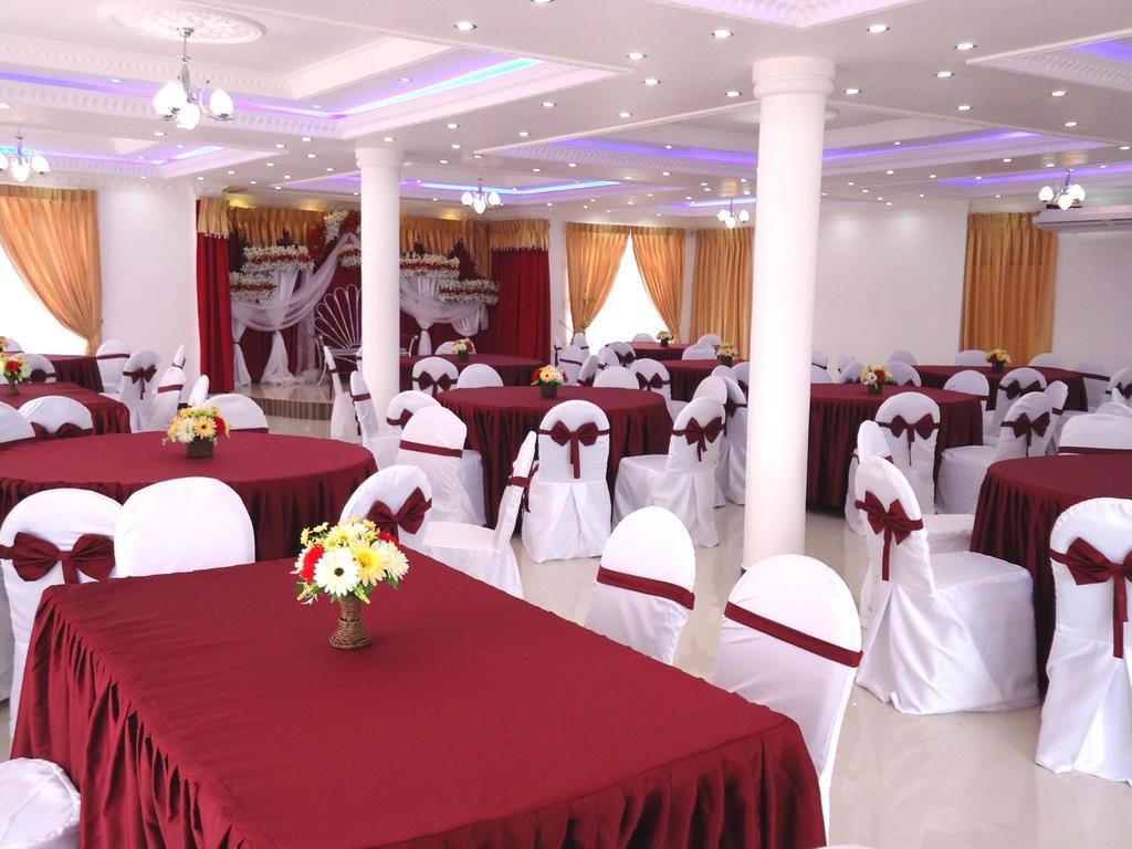 Hotel Glee Trincomalee Kültér fotó
